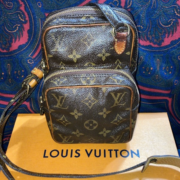 Louis Vuitton Handbags - Louis Vuitton Authentic vintage Mini Amazon Brown Monogram women’s crossbody Bag